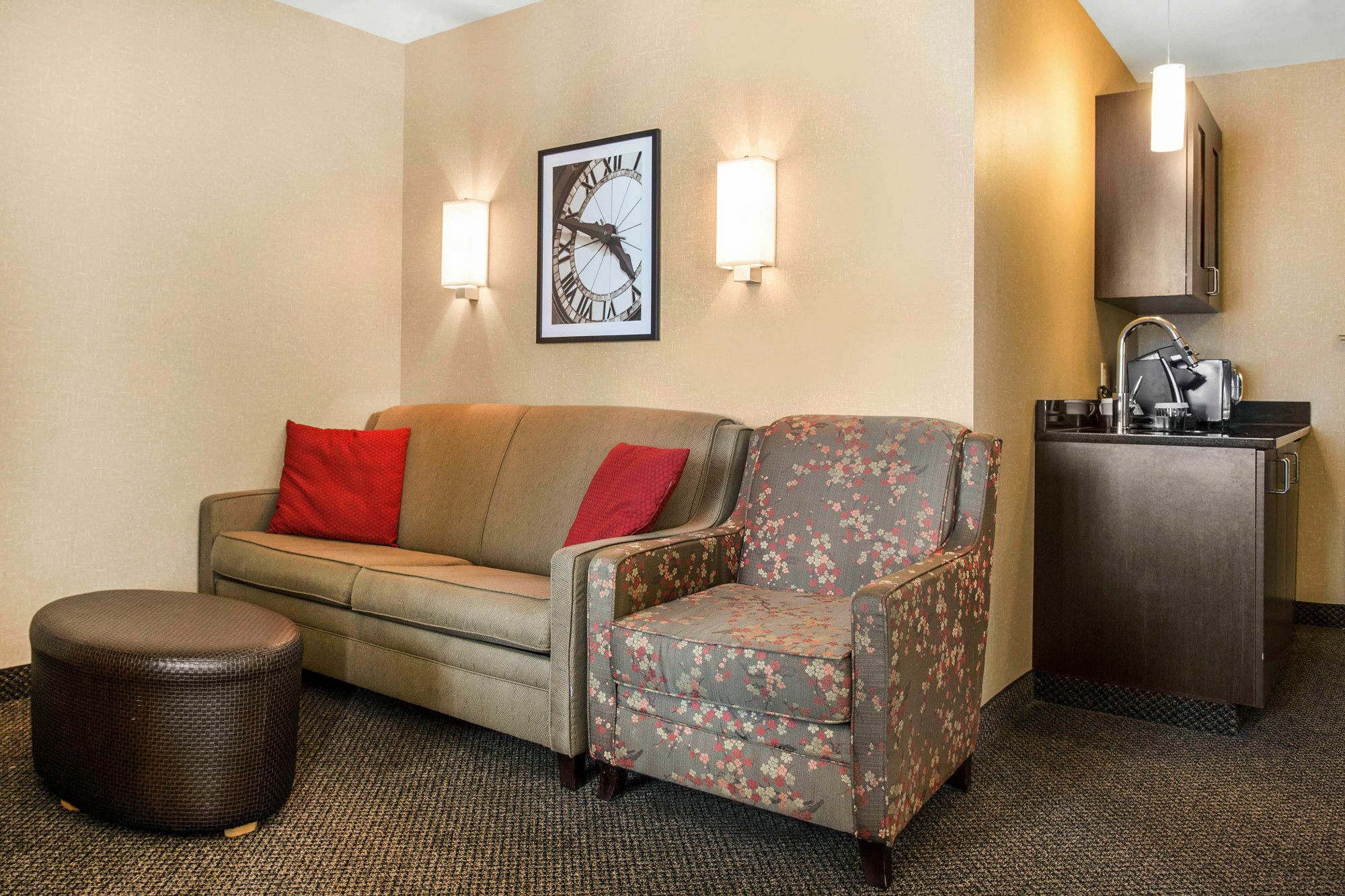 Springhill Suites By Marriott Roanoke Exterior photo